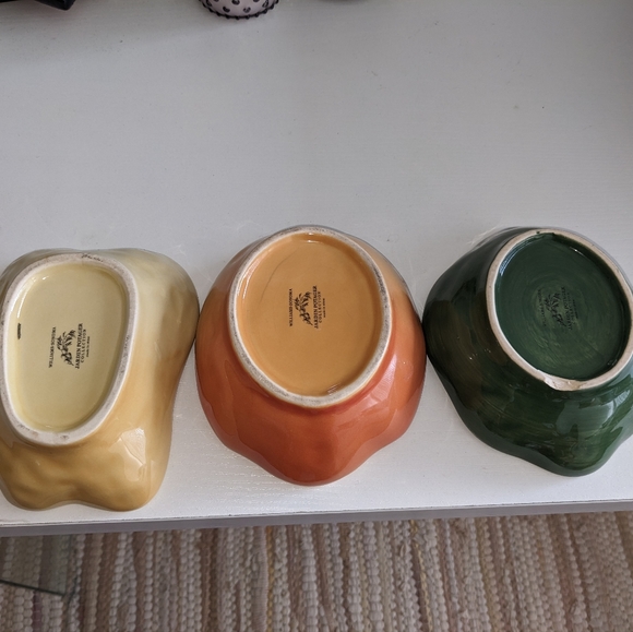 Set of 3 Veggie Ramekins - Picture 2 of 3